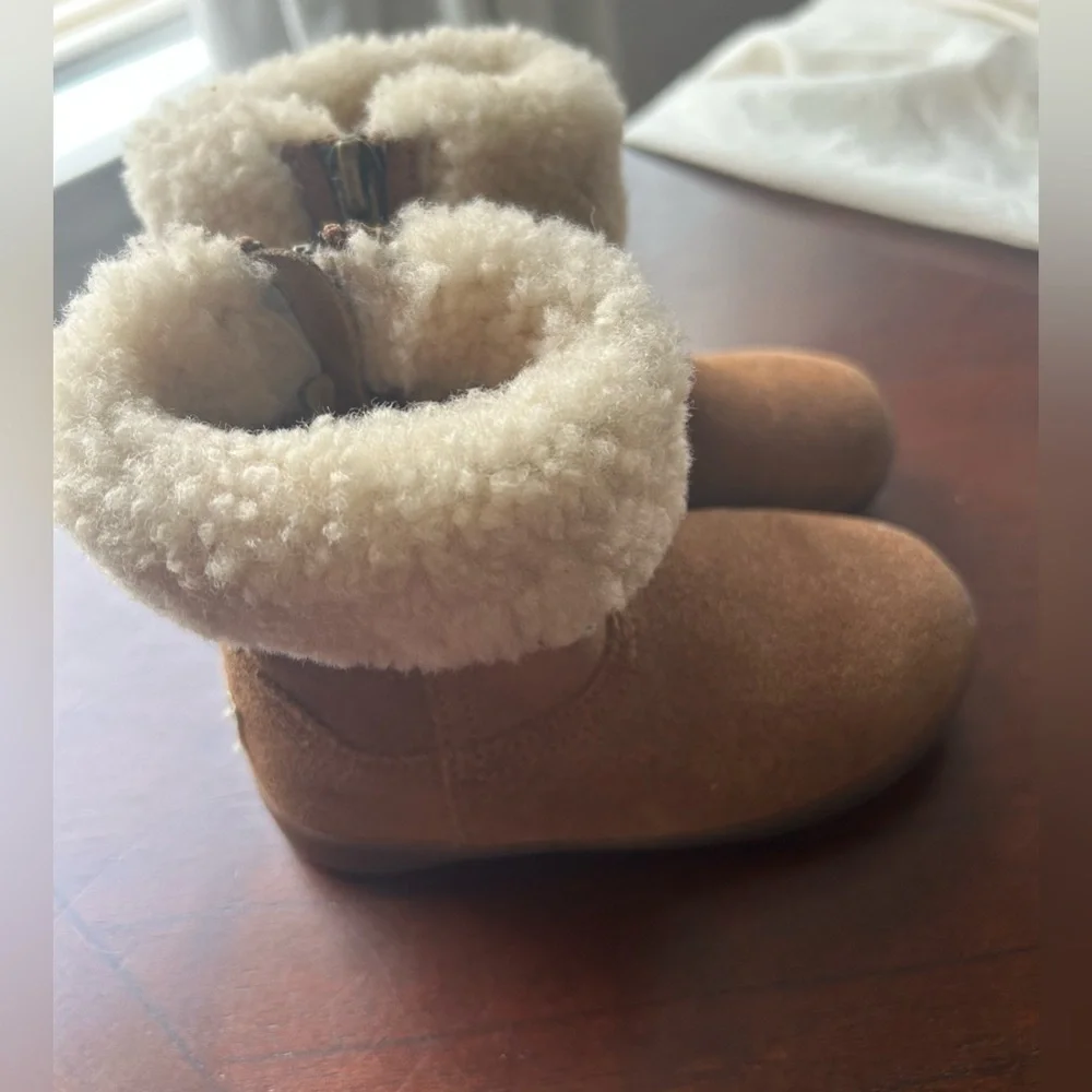 UGG tan boots